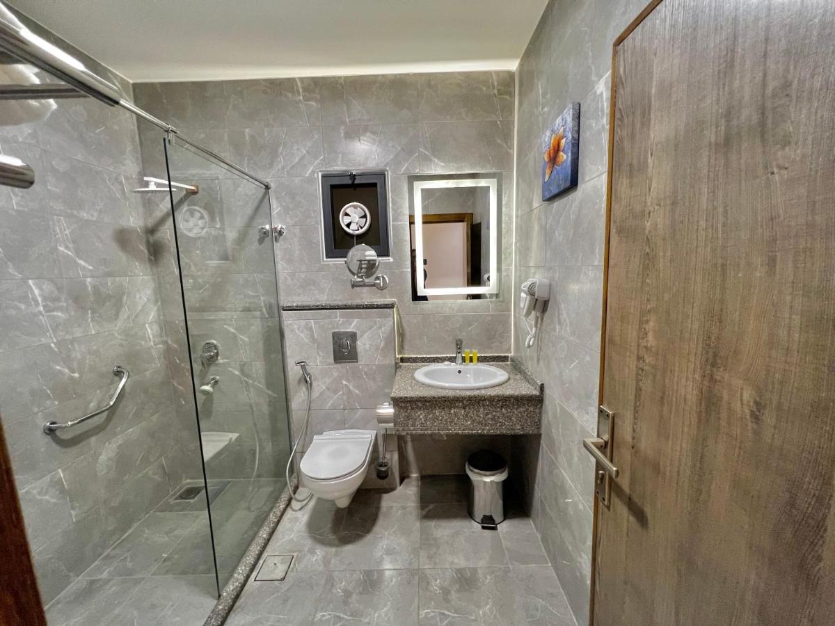 Sky Hotel Akabe Dış mekan fotoğraf