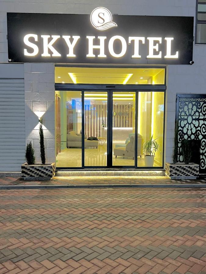 Sky Hotel Akabe Dış mekan fotoğraf