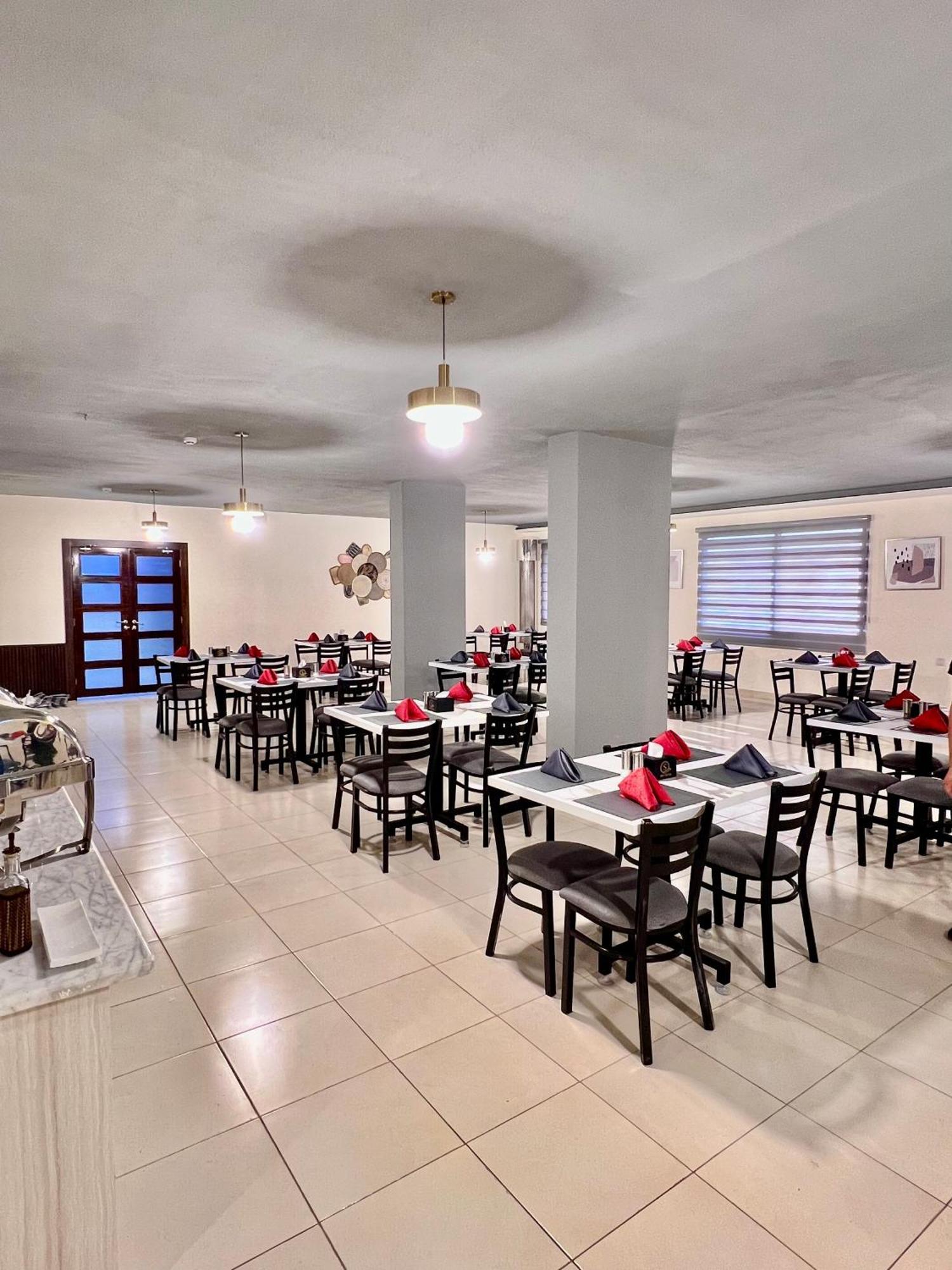 Sky Hotel Akabe Dış mekan fotoğraf