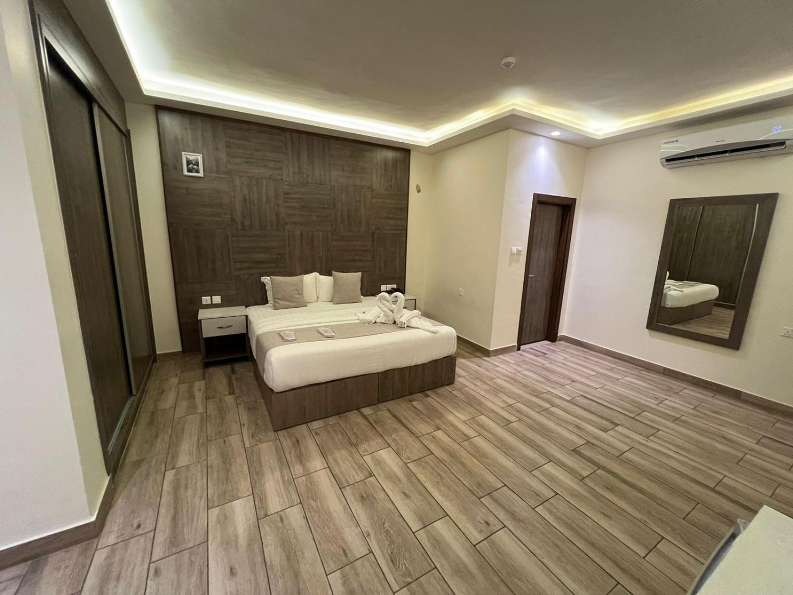 Sky Hotel Akabe Dış mekan fotoğraf
