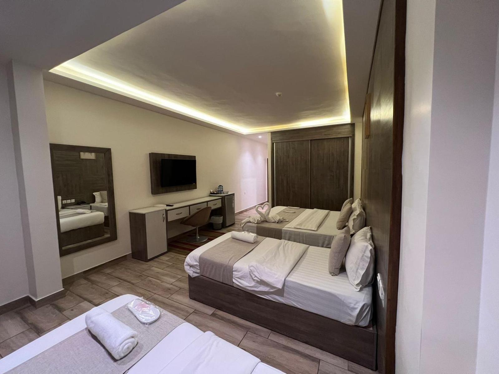 Sky Hotel Akabe Dış mekan fotoğraf