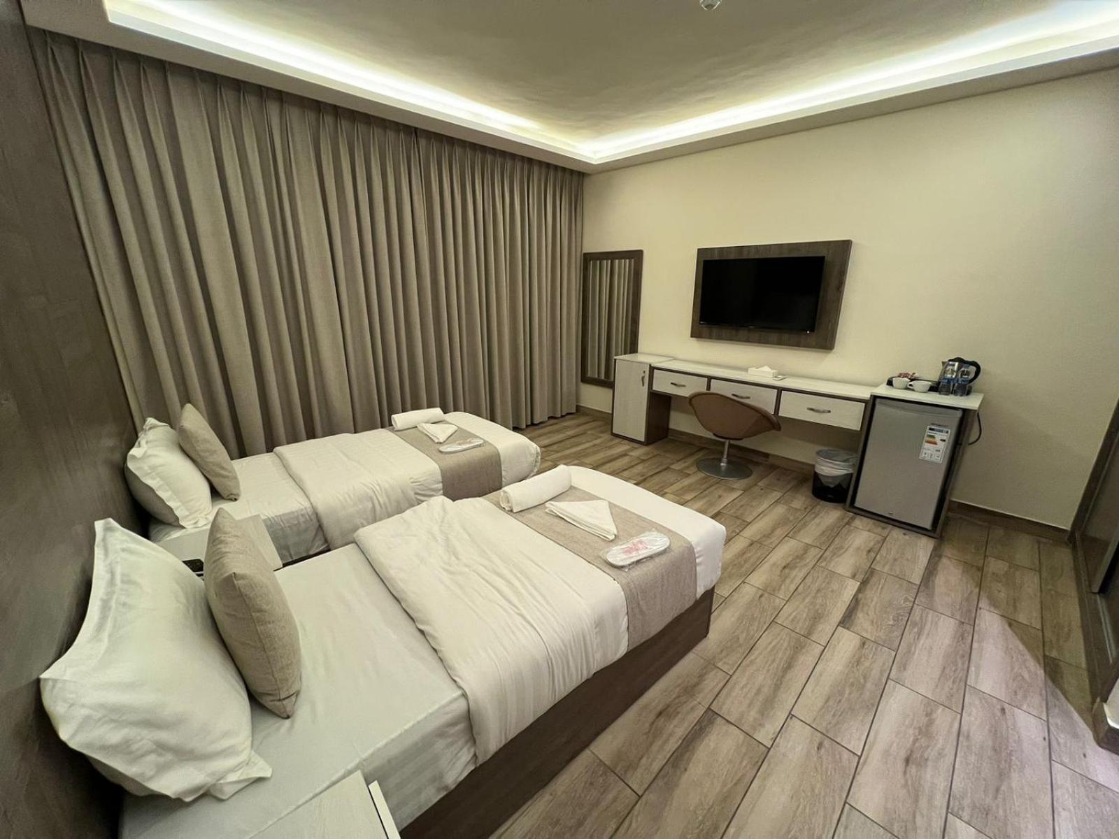 Sky Hotel Akabe Dış mekan fotoğraf